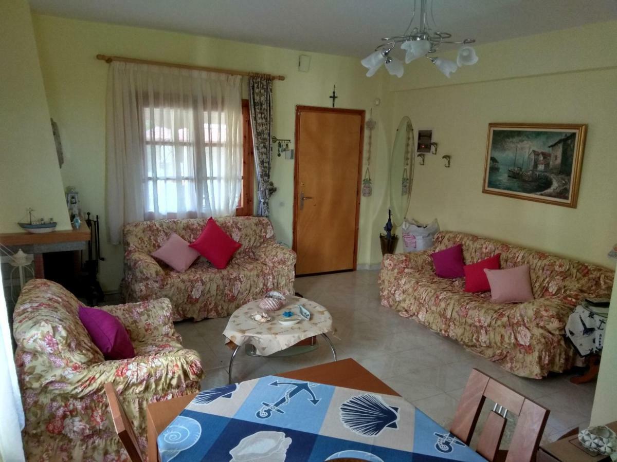 Family Seaside House In Mouries Villa Paralia Dionysiou Dış mekan fotoğraf